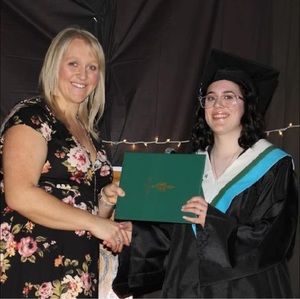 Meet your Posher, Alyssa